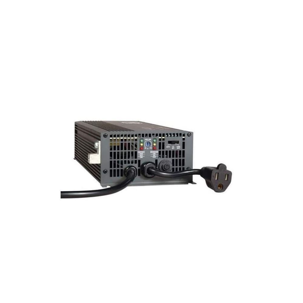 TRIPPLITE Inversor / Cargador Ultracompacto de 700W PowerVerter